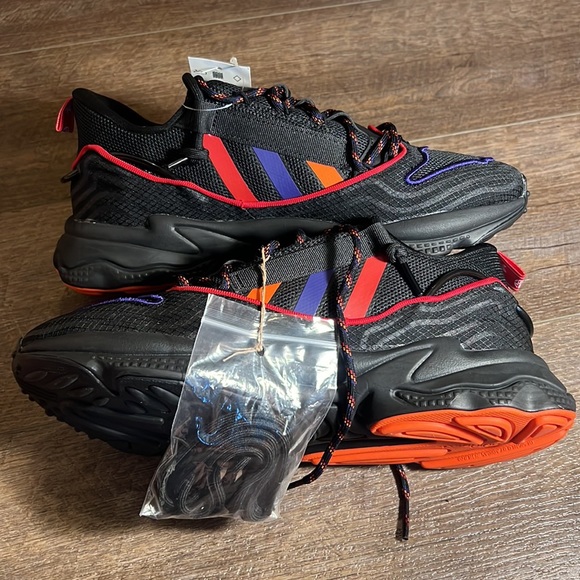 ADIDAS - OZWEEGO ZIP - CHINESE NEW YEAR SIZE 9 - Picture 9 of 11